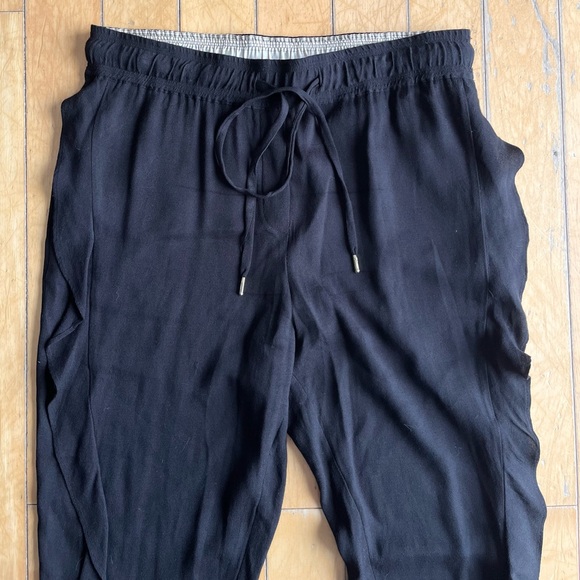 Noa Noa Relaxed Fit Boho Flowy Ruffle Black Pants with Elastic Waist – Size 40 - Picture 4 of 9